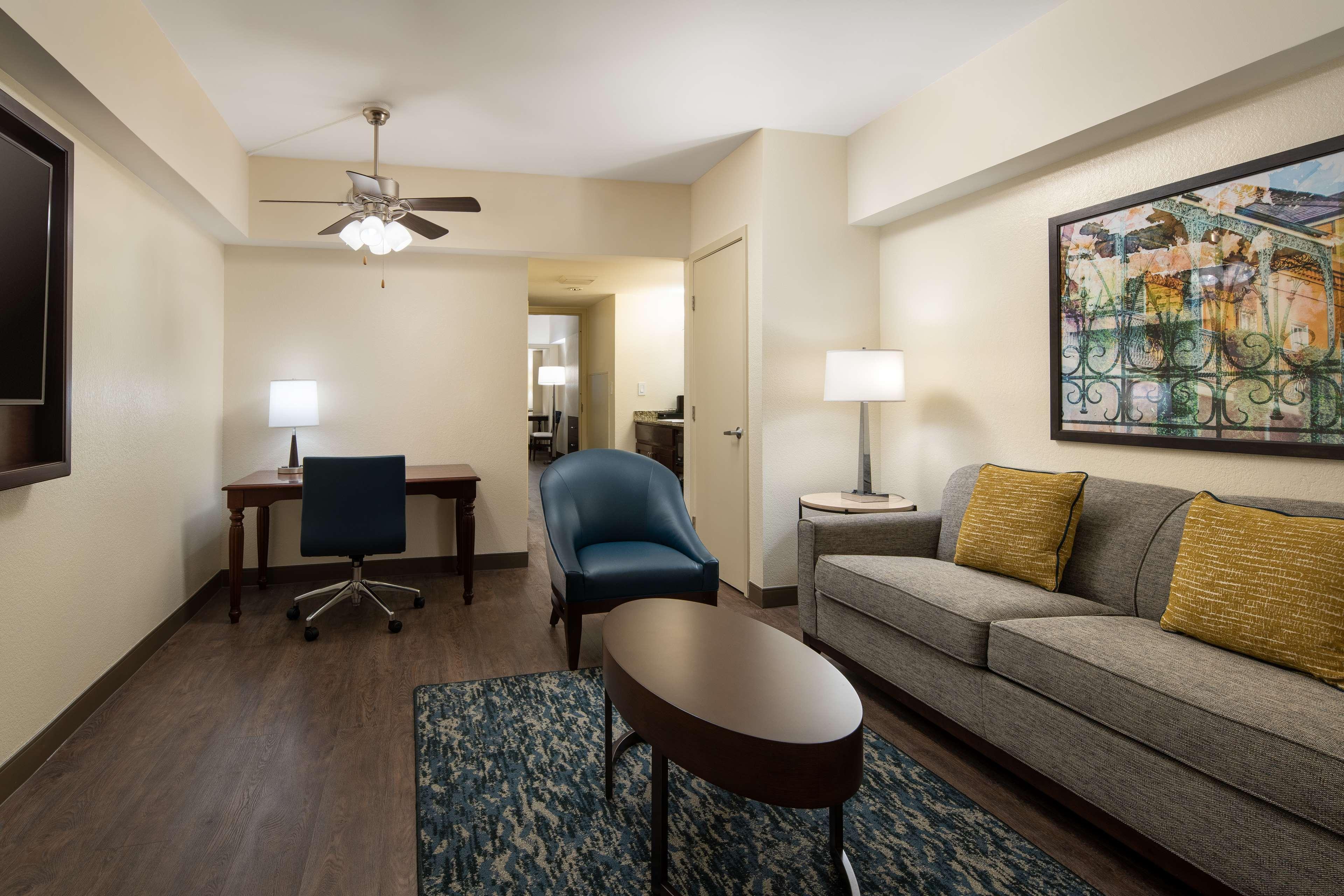 Embassy Suites By Hilton New Orleans Convention Center Bagian luar foto