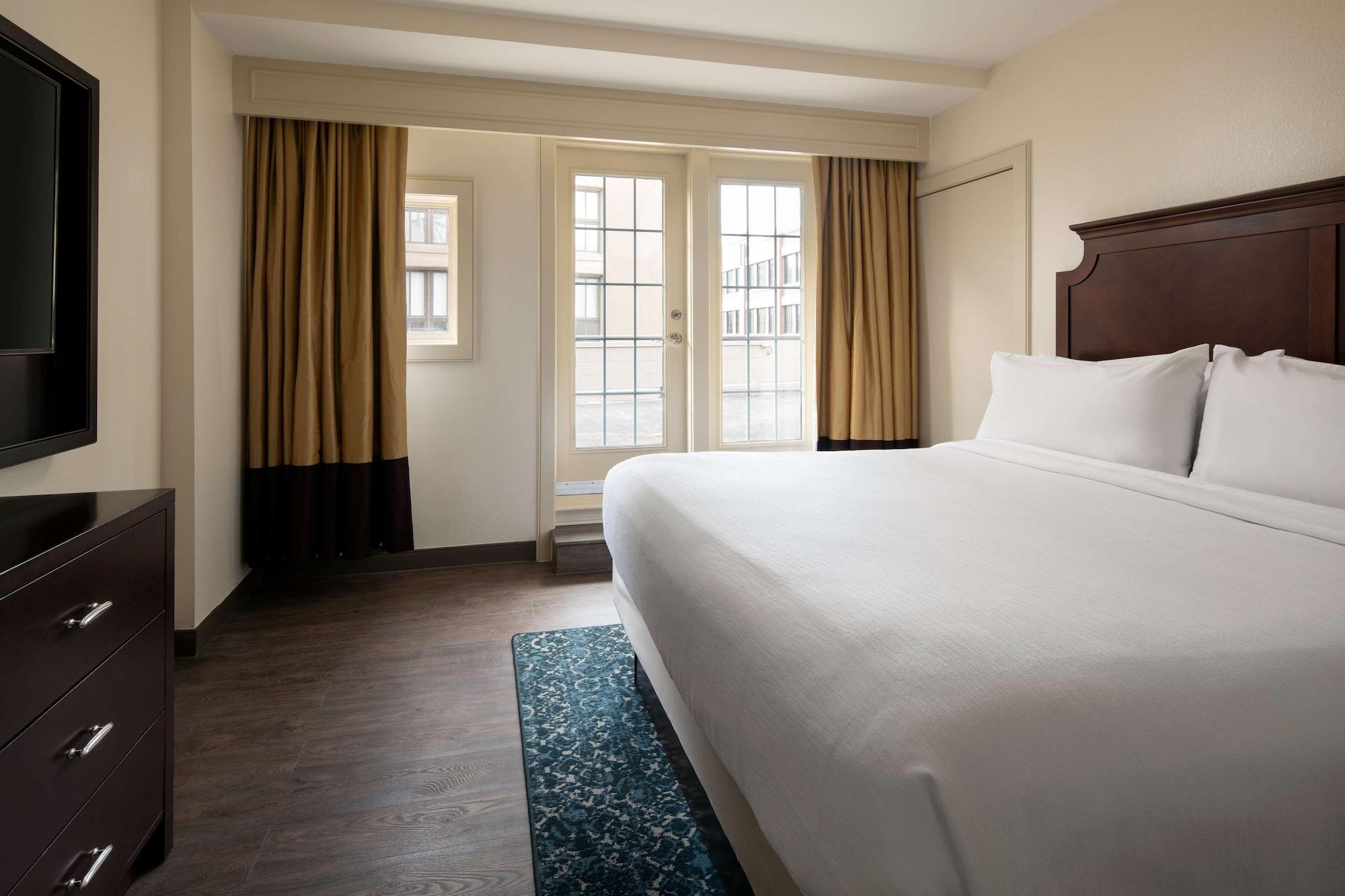 Embassy Suites By Hilton New Orleans Convention Center Bagian luar foto