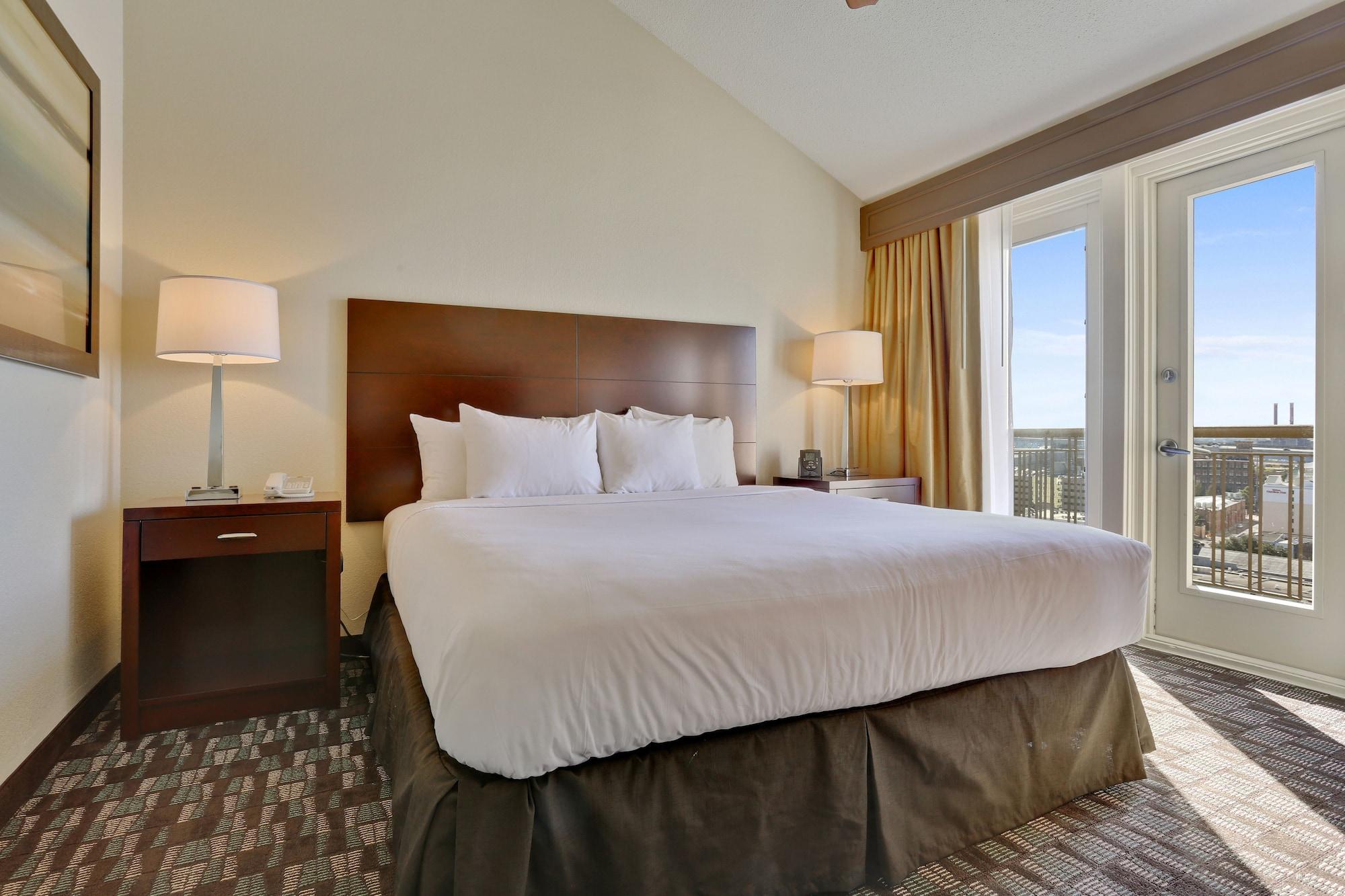 Embassy Suites By Hilton New Orleans Convention Center Bagian luar foto