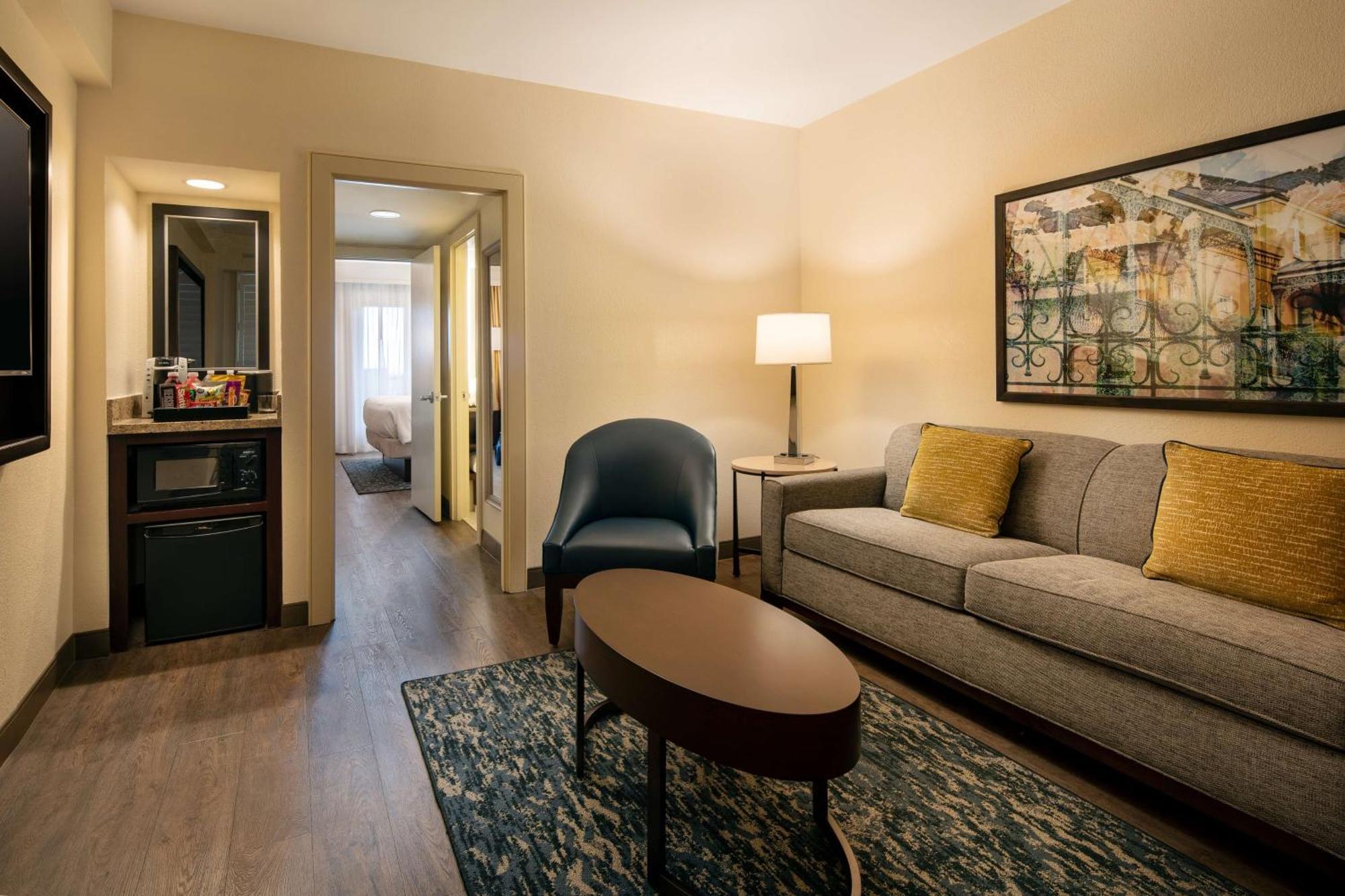 Embassy Suites By Hilton New Orleans Convention Center Bagian luar foto